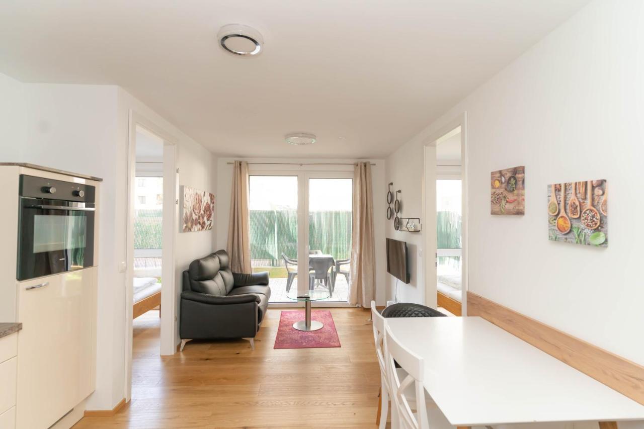 Modern Apartment With Tiny Garden Near City Center Vienna Exterior photo