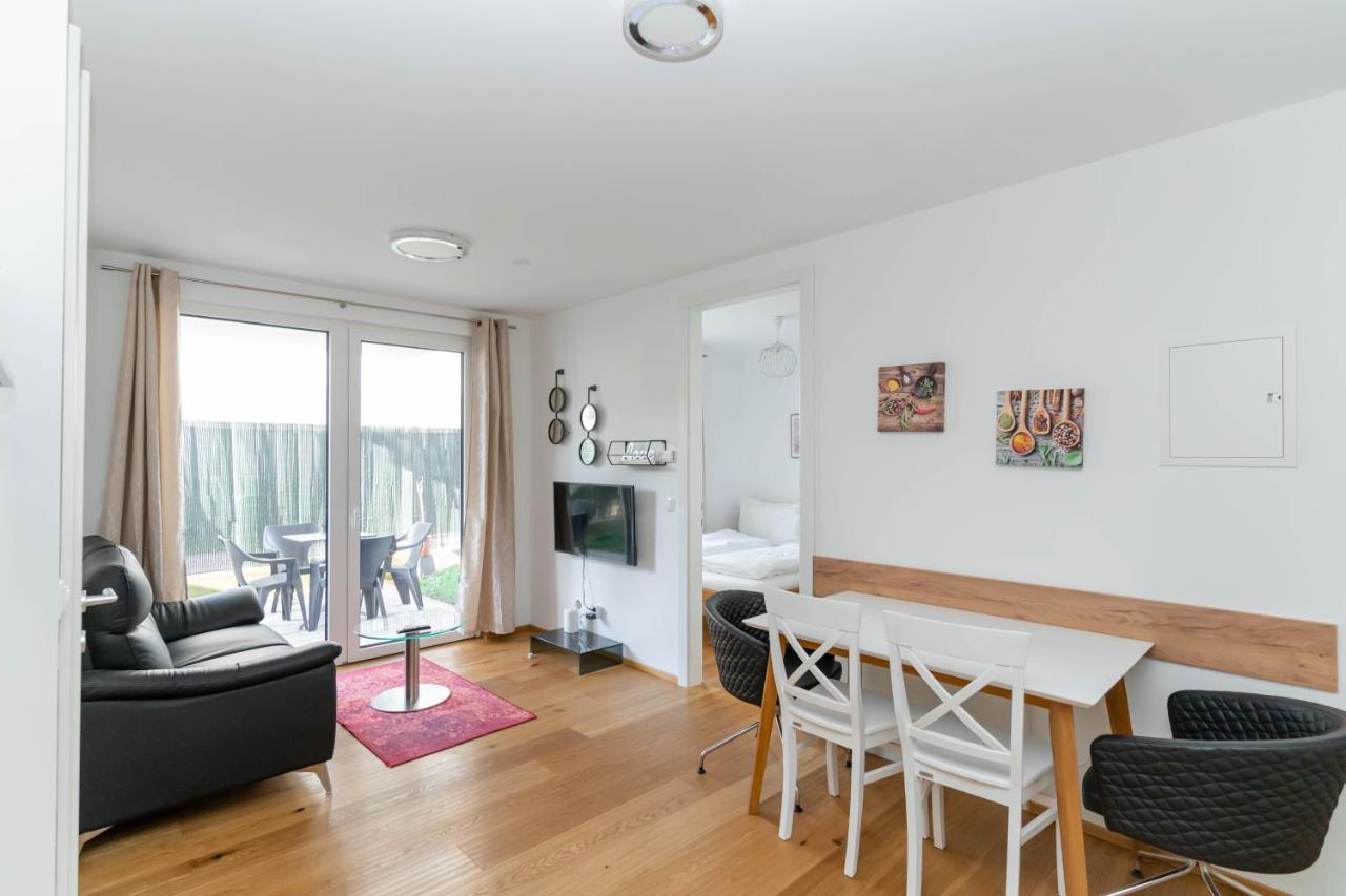 Modern Apartment With Tiny Garden Near City Center Vienna Exterior photo